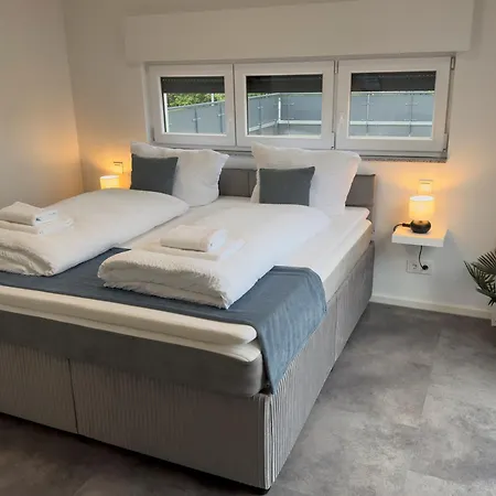 Luxus-penthouse Mit Terrasse & Klima Lägenhet Siegburg